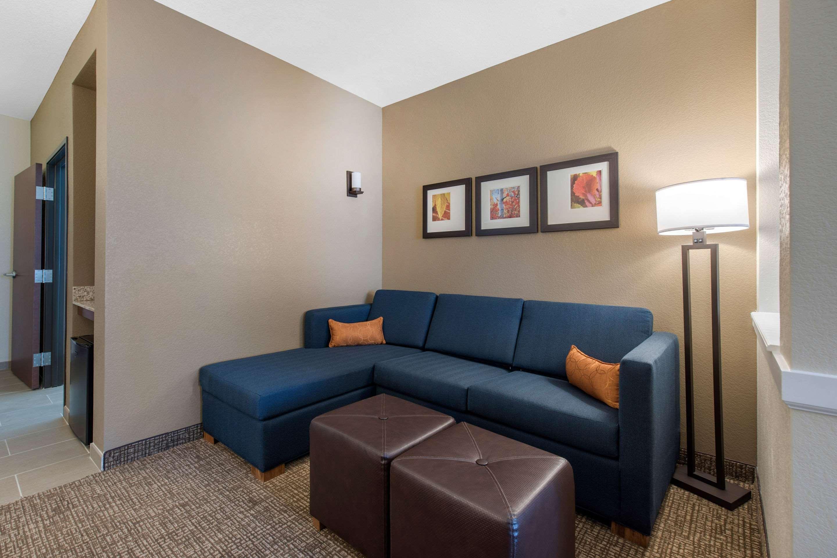 Comfort Suites Denver International Airport Eksteriør bilde
